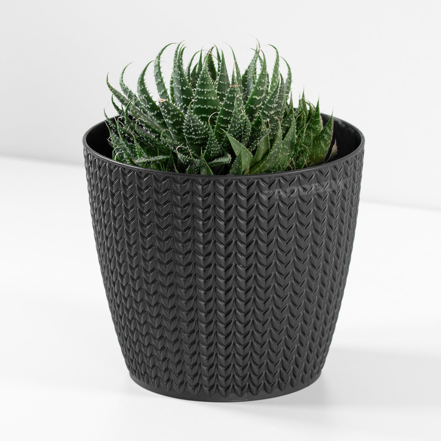 Embossed Chevron Round Indoor Flower House Plant Pot Cover