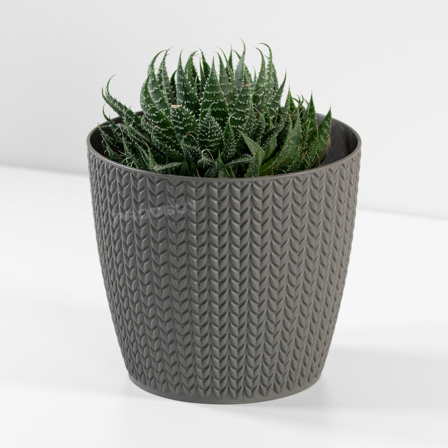 Embossed Chevron Round Indoor Flower House Plant Pot Cover