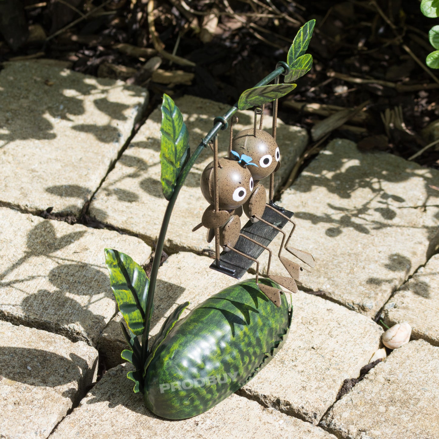 Ants on Leaf Swing Small Metal Garden Ornament Decoration