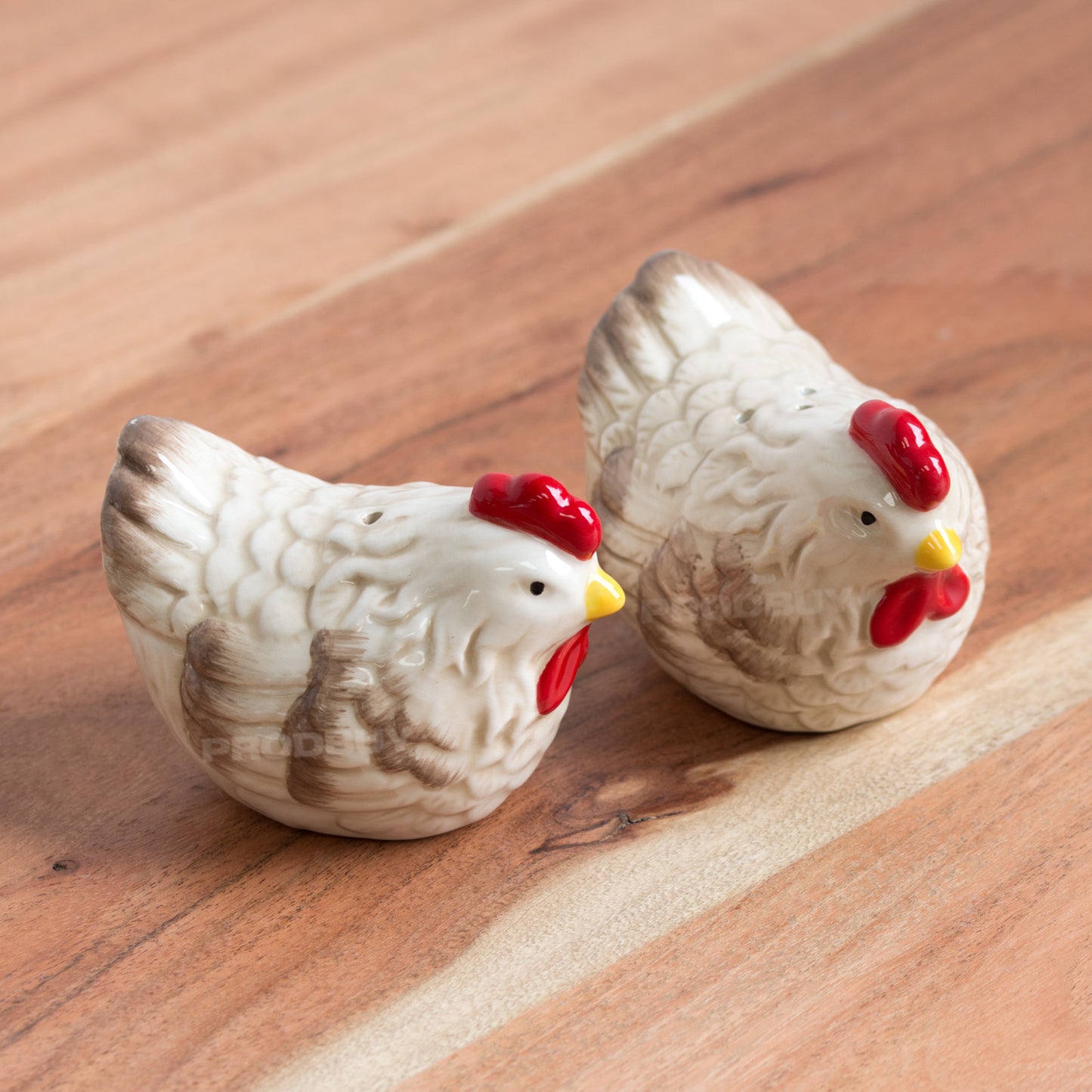 Country Hens Ceramic Salt and Pepper Pots Shakers Set