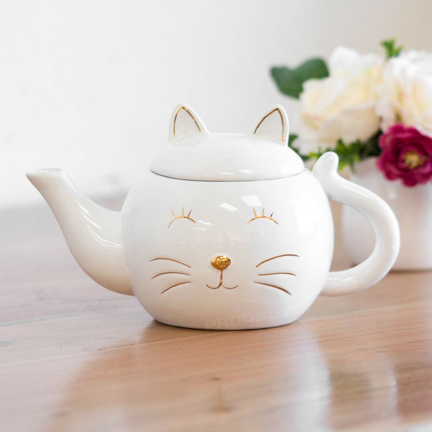 White Kitty Cat Teapot Small Ceramic 800ml