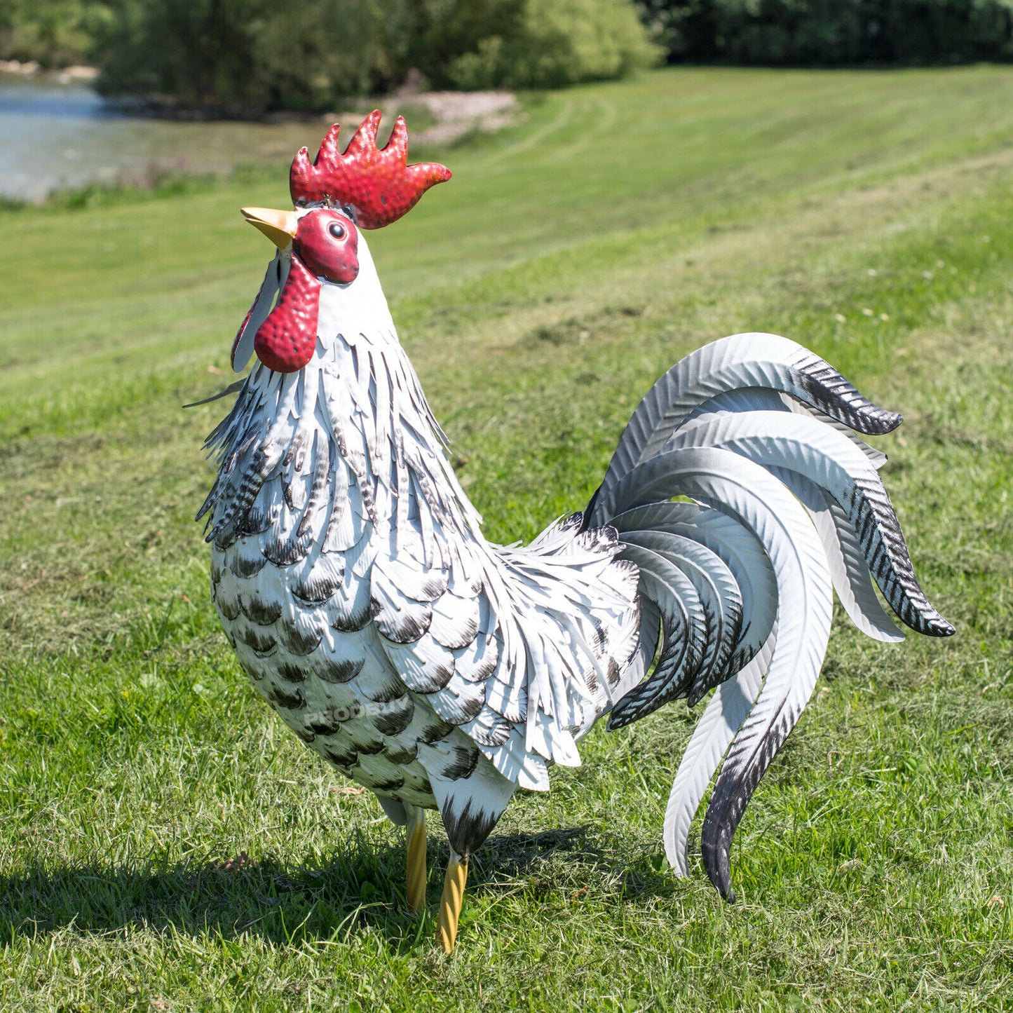 Large Metal Chicken Ornament Garden Rooster Sculpture