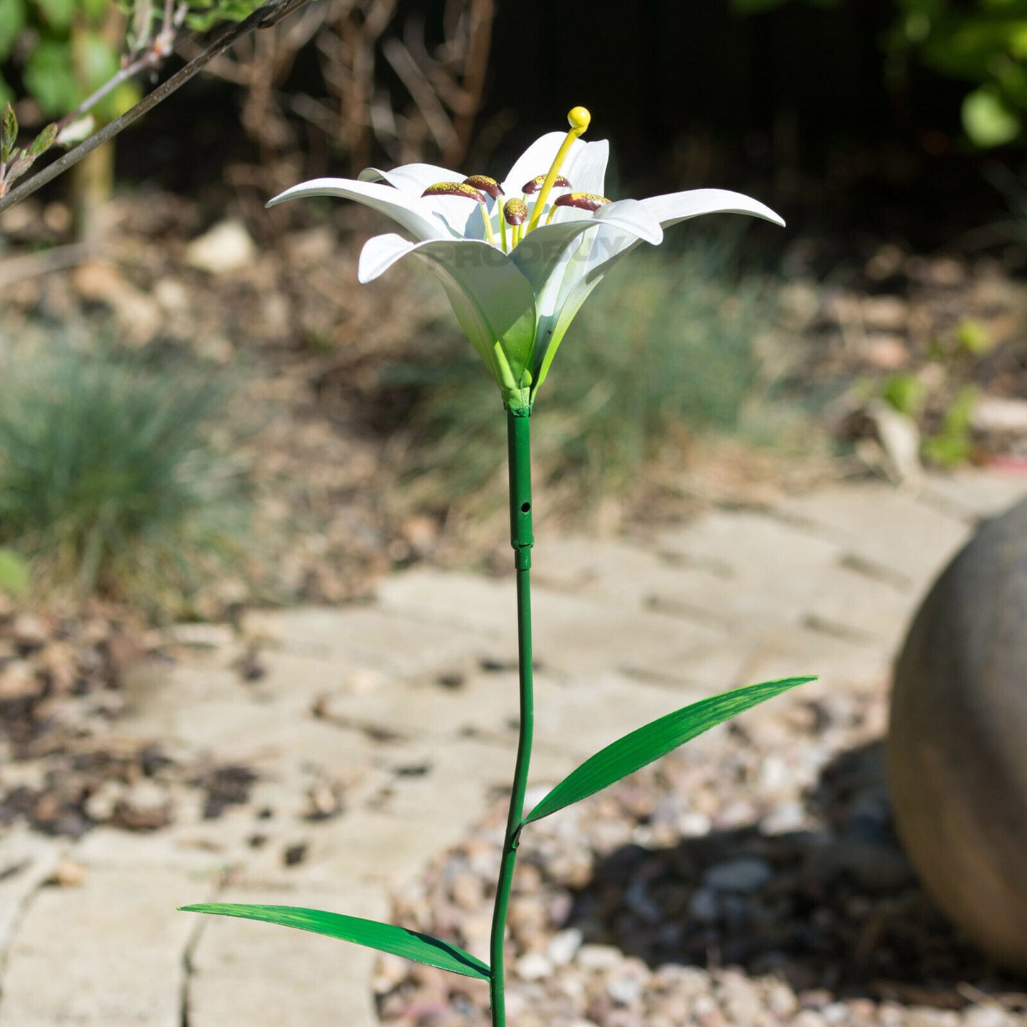 White Tiger Lily Garden Stake 83cm Tall Metal Ornament